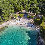 La Mer-2 By Interhome بولا